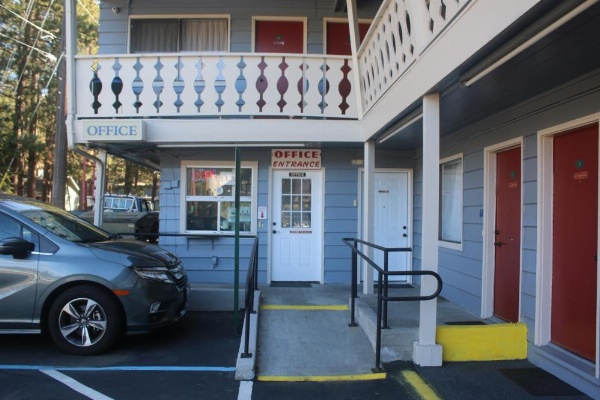 Thunderchief Inn image 14